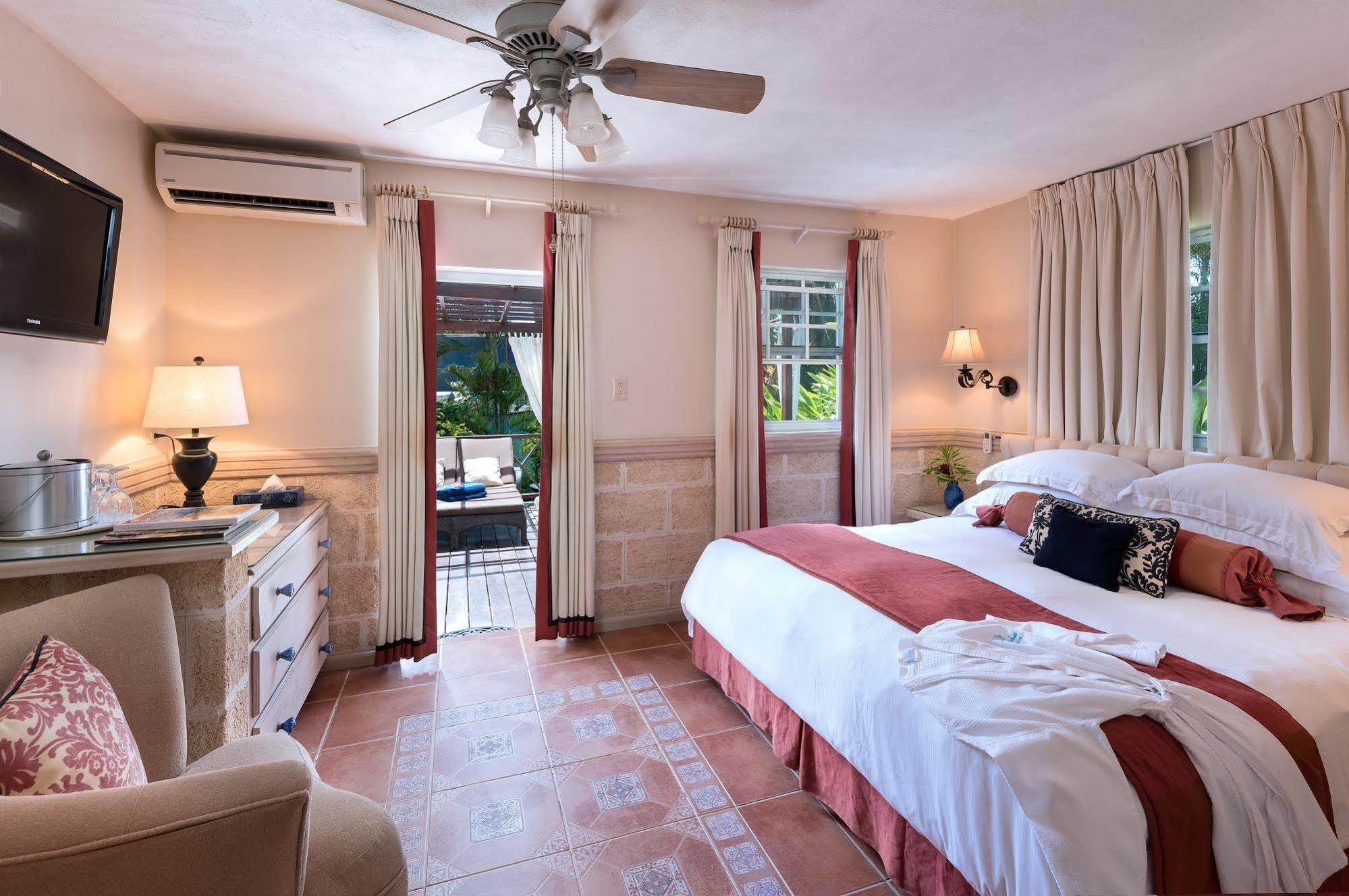 Little Arches Boutique Hotel - Adults Only Oistins Kültér fotó