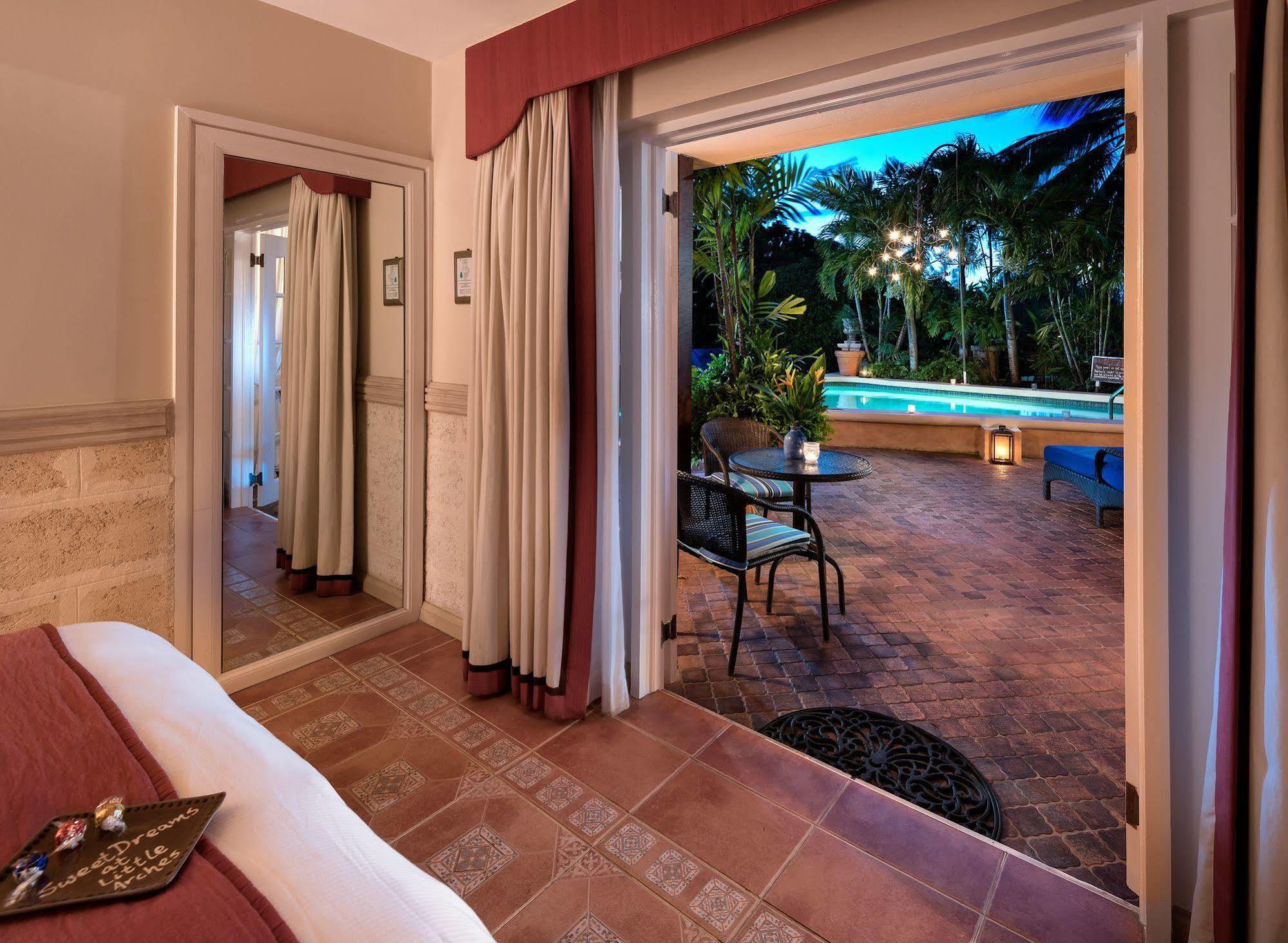 Little Arches Boutique Hotel - Adults Only Oistins Kültér fotó
